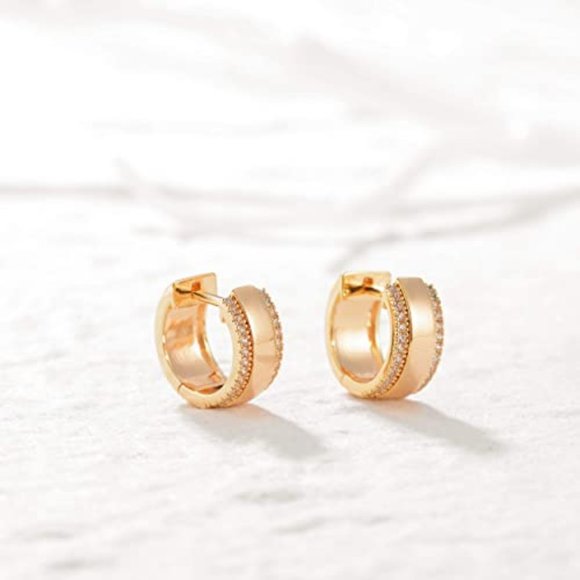 18K Gold Huggie Earrings - Picture 1 of 3